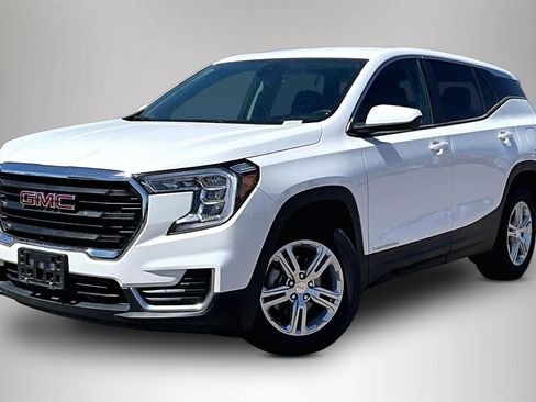 Certified 2024 GMC Terrain SLE FWD image 3