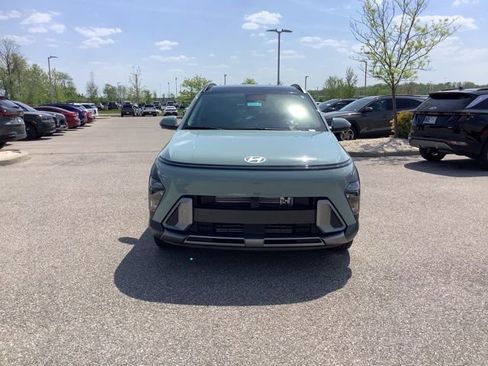 New 2026 Hyundai Kona Limited FWD image 2
