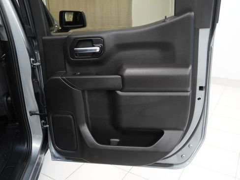 Used 2025 Chevrolet Silverado 1500 Custom image 24