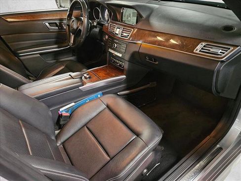 Used 2016 Mercedes-Benz E 350 Sedan image 21