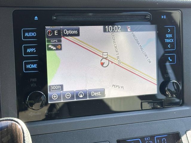 Used 2015 Toyota Sienna XLE Premium FWD image 16