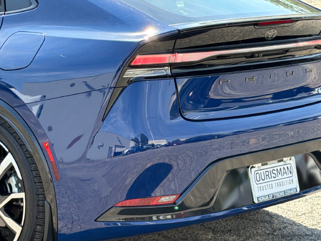 Used 2026 Toyota Prius Plug-In Hybrid w/ Limited Premium Package FWD image 7