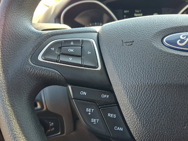 Used 2018 Ford Focus SE w/ SE Appearance Package FWD image 20
