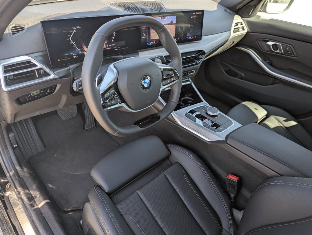 Used 2026 BMW 330i xDrive Sedan AWD/4WD image 22