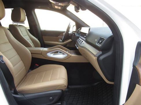 Used 2024 Mercedes-Benz GLE 450 4MATIC image 19