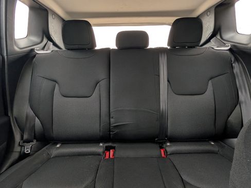 Used 2020 Jeep Renegade Sport image 20