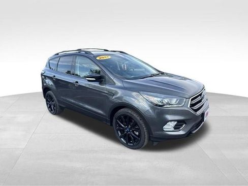Used 2017 Ford Escape Titanium AWD/4WD image 3