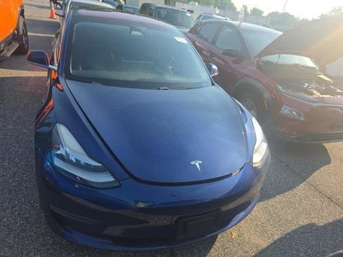 Used 2018 Tesla Model 3 Long Range AWD/4WD image 4