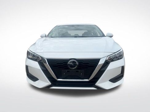 Used 2023 Nissan Sentra SV w/ Trunk Package image 2