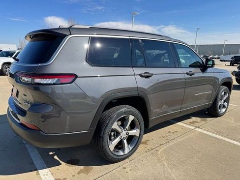 New 2026 Jeep Grand Cherokee L Limited AWD/4WD image 7