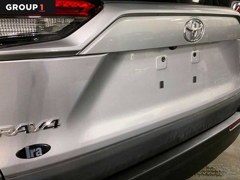 Used 2023 Toyota RAV4 LE AWD/4WD image 31