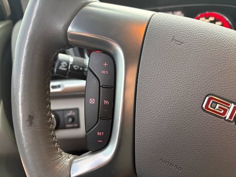 Used 2015 GMC Acadia SLE AWD/4WD image 14