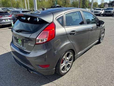 Used 2017 Ford Fiesta ST image 6