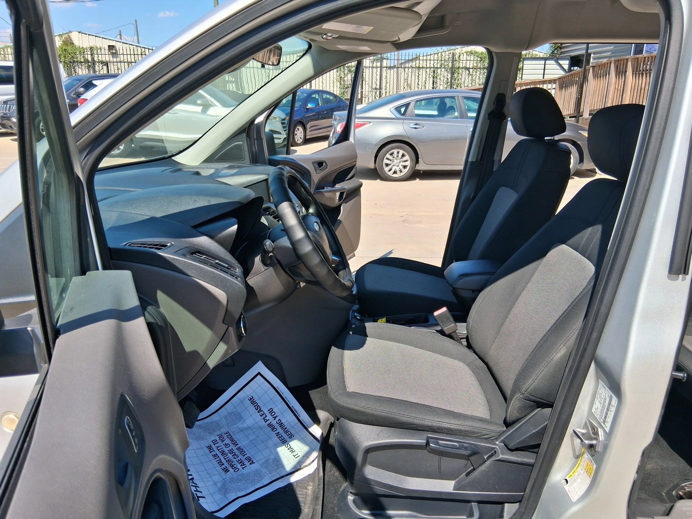 Used 2019 Ford Transit Connect XL FWD image 24
