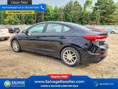 Used 2018 Hyundai Elantra SE FWD image 3