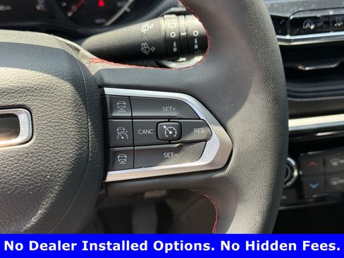 Used 2025 Jeep Compass Trailhawk AWD/4WD image 19