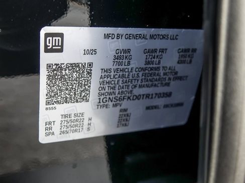 New 2026 Chevrolet Suburban Premier image 34