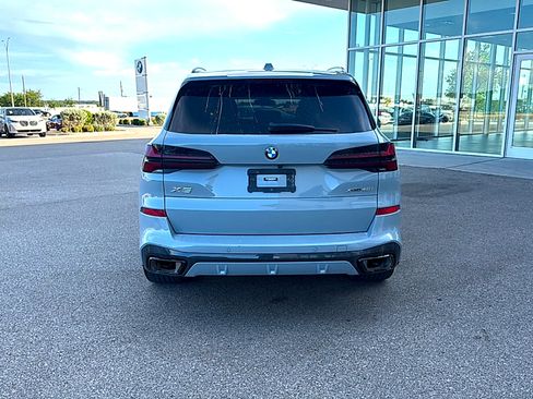Used 2024 BMW X5 xDrive40i w/ M Sport Package AWD/4WD image 6