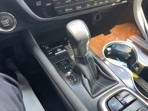Used 2019 Lexus RX 350 AWD w/ Navigation Package image 26