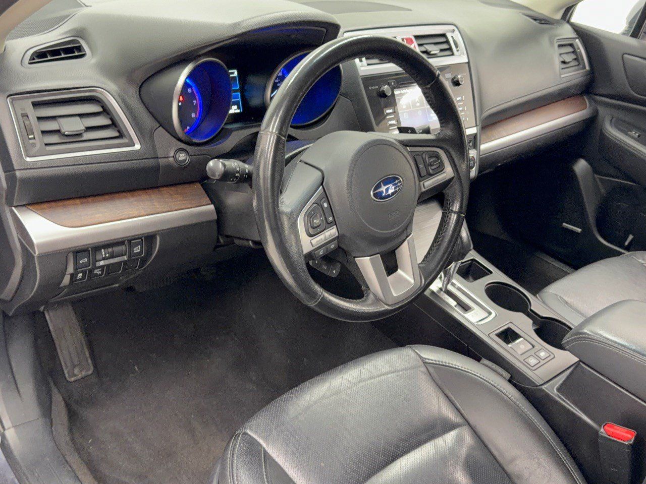 Used 2016 Subaru Outback 2.5i Limited w/ Popular Package #4 AWD/4WD image 4