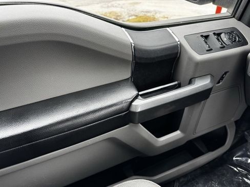 Used 2015 Ford F150 XLT w/ Equipment Group 301A Mid image 28