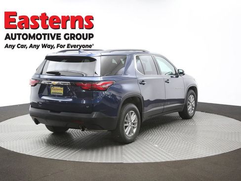 Used 2022 Chevrolet Traverse LT image 41