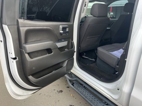 Used 2018 Chevrolet Silverado 1500 LT w/ All Star Edition image 34