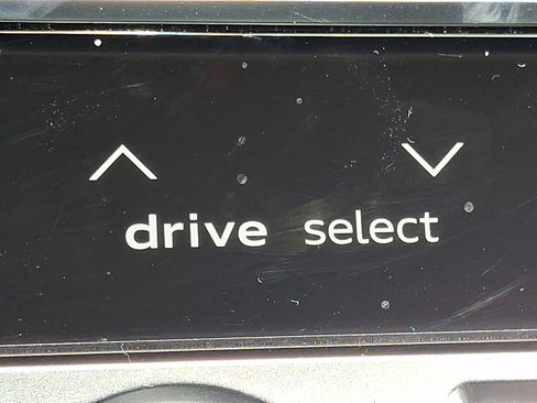 Certified 2025 Audi Q8 Prestige w/ Prestige Package AWD/4WD image 26
