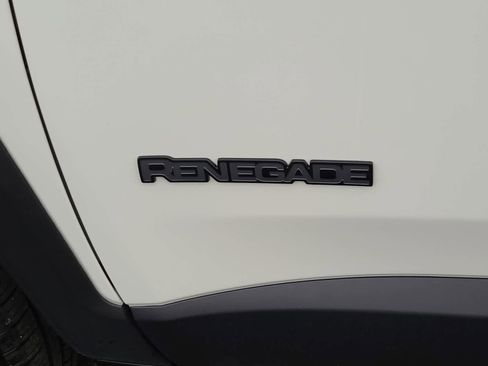 Certified 2023 Jeep Renegade Latitude image 15