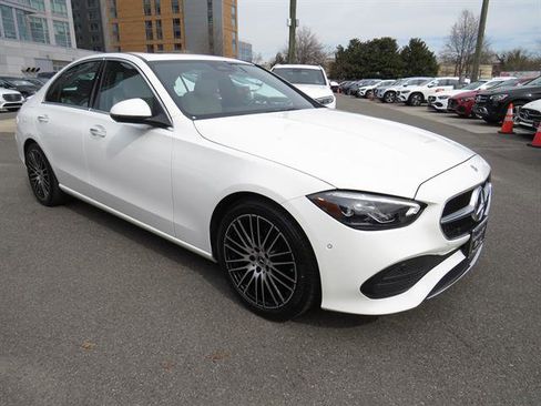 Used 2024 Mercedes-Benz C 300 4MATIC Sedan image 5