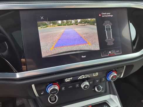 Used 2021 Audi Q3 2.0T Premium image 38