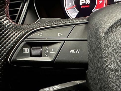 Used 2023 Audi SQ5 Premium Plus w/ Premium Plus Package image 31