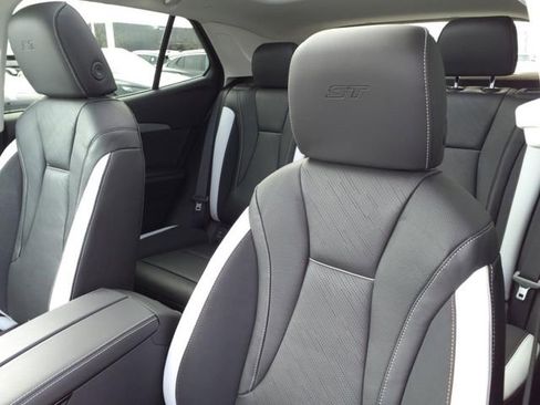 New 2025 Buick Envision Sport Touring image 20