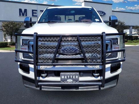 Used 2022 Ford F350 Platinum image 2