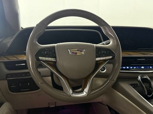 Used 2021 Cadillac Escalade Premium Luxury Platinum AWD/4WD image 25