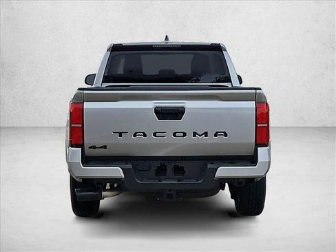 Used 2025 Toyota Tacoma SR5 AWD/4WD image 7
