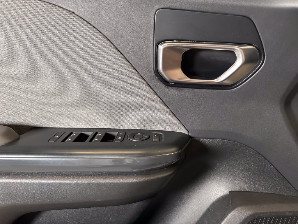 Used 2025 Kia K4 EX FWD image 19