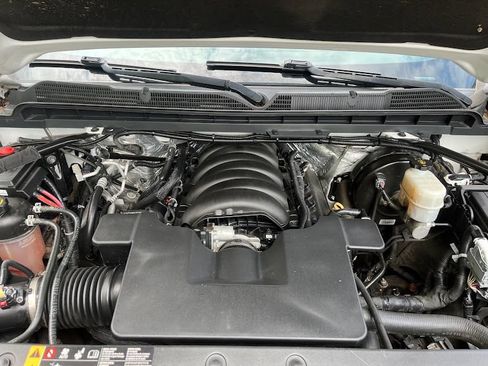 Used 2017 Chevrolet Silverado 1500 LT w/ All Star Edition AWD/4WD image 29