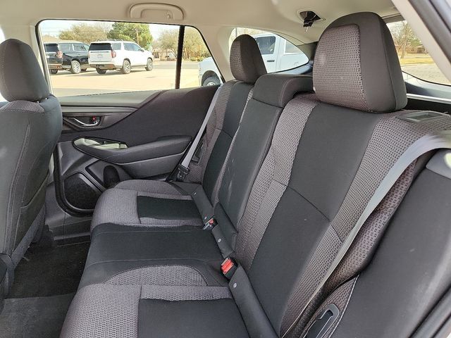 Used 2025 Subaru Outback Premium AWD/4WD image 11