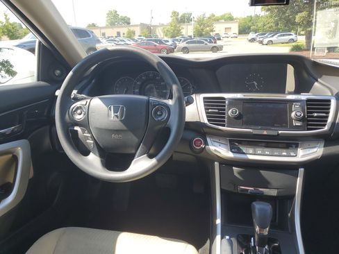 Used 2015 Honda Accord EX image 23