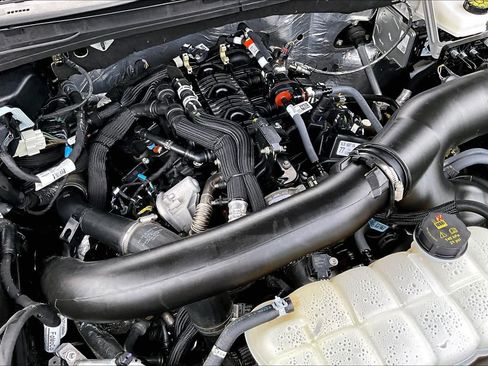 Used 2025 Ford Expedition Active RWD image 33
