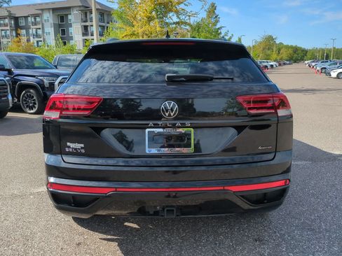 Used 2023 Volkswagen Atlas Cross Sport SEL R-Line AWD/4WD image 5