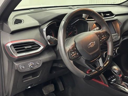 Used 2023 Chevrolet TrailBlazer RS image 14