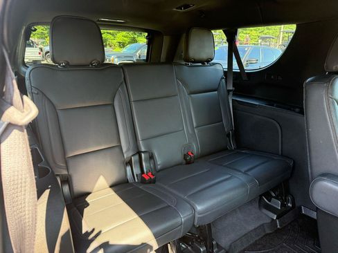 Used 2021 Chevrolet Suburban High Country AWD/4WD image 27