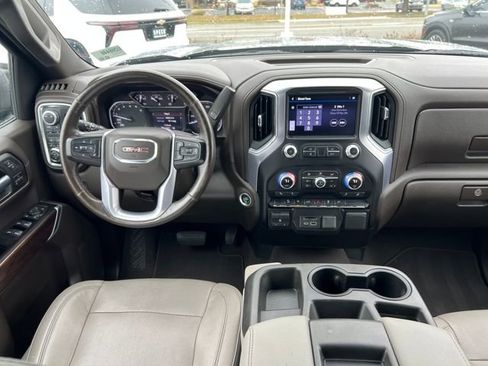 Used 2019 GMC Sierra 1500 SLT w/ X31 Off-Road Package image 9