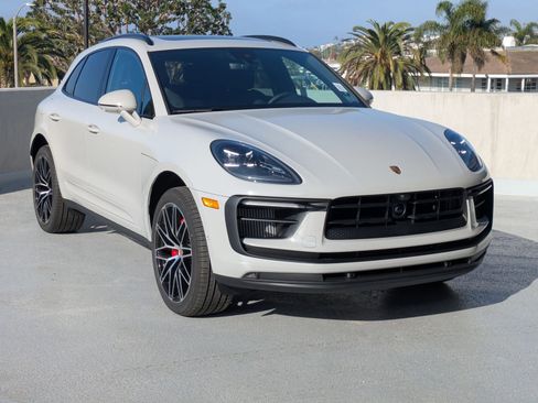 New 2025 Porsche Macan S image 7