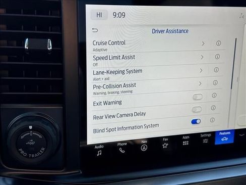 New 2025 Ford F250 Lariat w/ Lariat Ultimate Package image 25