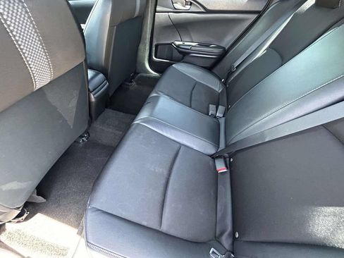 Used 2019 Honda Civic Sport image 11