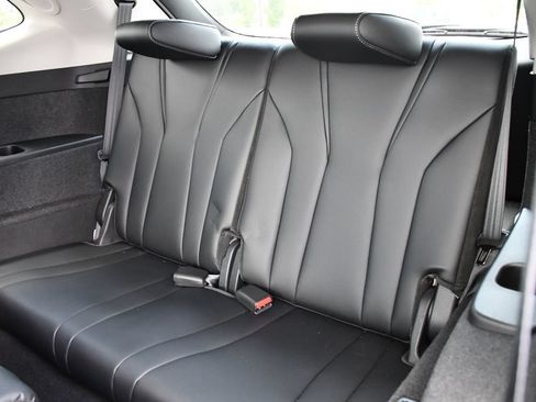 Certified 2026 Acura MDX FWD w/ Technology Package image 18
