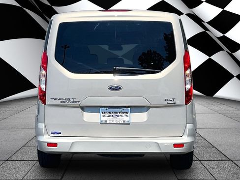 Used 2016 Ford Transit Connect XLT FWD image 4